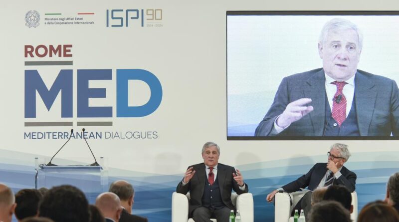 Tajani: “Servono giovani africani che si formano in Italia, dobbiamo aumentare le borse di studio”
