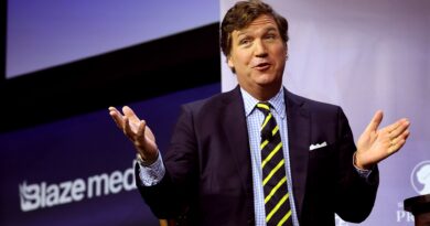 Perché il Cremlino ha aperto le porte a Tucker Carlson