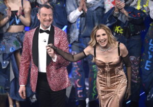 Sanremo, i look della quarta serata