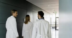 La mappa dei gettonisti della sanità: medici e infermieri in affitto per 1,7 miliardi
