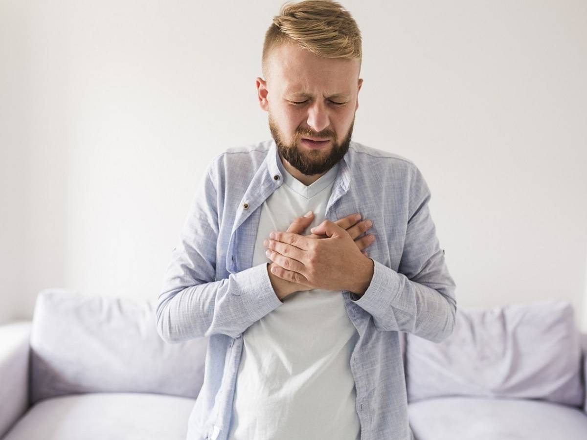 Cancro ai polmoni: 7 sintomi (più comuni) da non sottovalutare