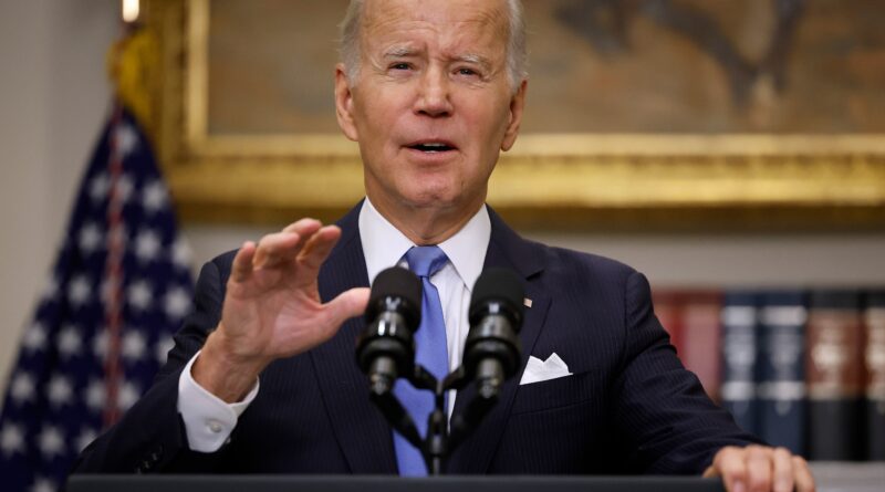 Joe Biden suggerisce che Trump parla come se dovesse essere “impegnato”