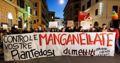 Pisa, la Procura apre un’inchiesta. E i genitori dei ragazzi feriti presentano le denunce. Corteo a Roma: “Contro i vostri manganelli”