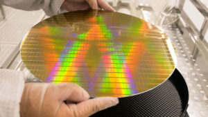 TSMC ha inaugurato la sua prima fabbrica in Giappone, realizzata in soli 2 anni