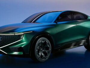 Ecco la prima auto a idrogeno che si ricarica in 5 secondi. Autonomia da 1500 km