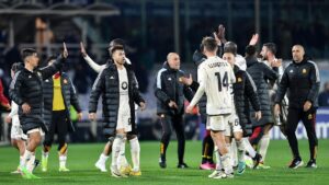 Fiorentina-Roma 2-2: i viola sprecano, Llorente li riprende al 95′