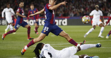 Champions: il Barcellona vince 3-1, Napoli eliminato