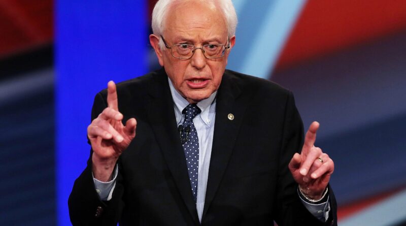 Bernie Sanders dice alla gente di ingoiare il rospo e votare per Biden perché l’alternativa è vivere all’inferno