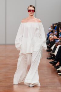 Pronto moda Cos Primavera 2024