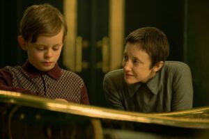 Andrea Riseborough voleva che Agnes di The Regime rappresentasse il popolo