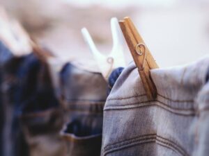 “Posso recuperare i miei panni?”. Occhio: cosa si nasconde dietro questa frase