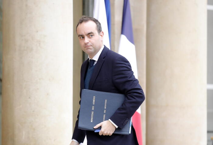 Ucraina, Russia: disponibilità a dialogare con la Francia. Ma Parigi smentisce