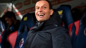 Juve, panchina bollente: i bookie non credono ad Allegri, un nome l’ha superato