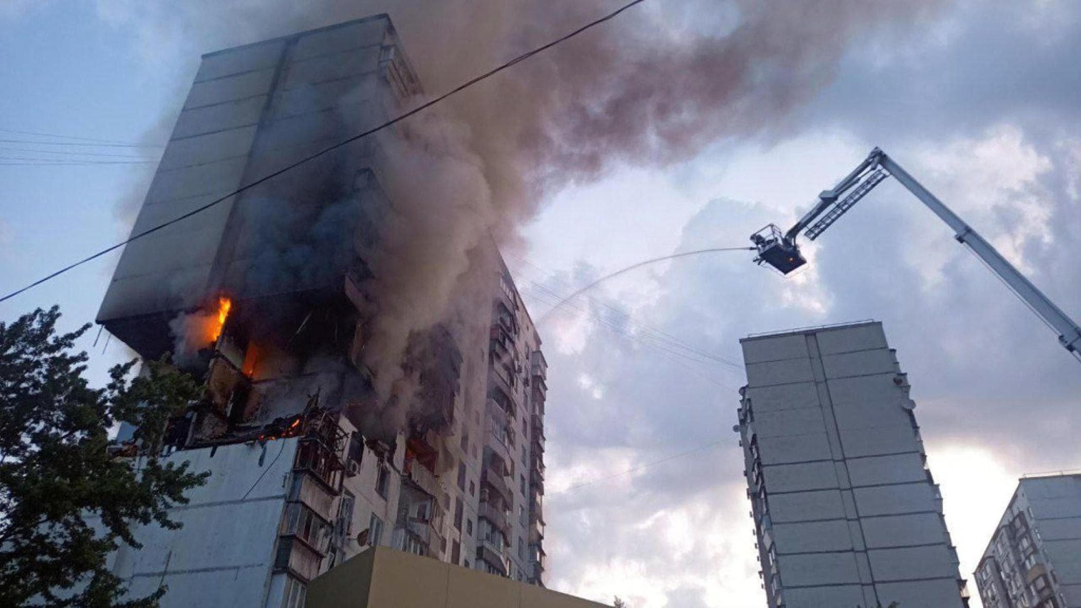 Guerra Ucraina – Russia, le notizie di oggi. Tre attacchi a Zaporizhzhia danneggiano un reattore. Grossi: “Rischio grave incidente nucleare”