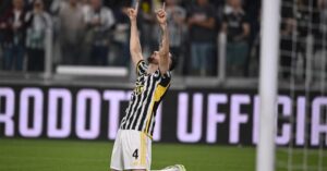 La Juve vince con Gatti, il Napoli risorge per un giorno. Stasera tocca all’Inter