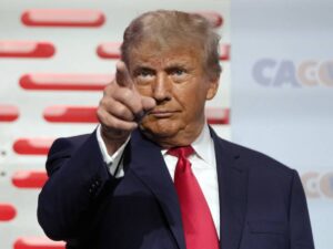 “Posso fermare la guerra”: il piano segreto di Trump per la pace in Ucraina