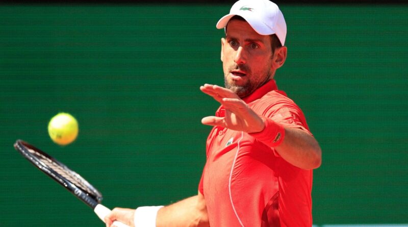 Djokovic batte Musetti a Montecarlo e vola ai quarti. Tra poco Sinner e Sonego