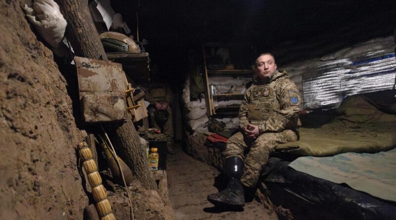 Guerra Ucraina – Russia, le notizie di oggi. Missili su Dnipro, distrutto un edificio residenziale. Kiev rivendica l’abbattimento di un bombardiere russo