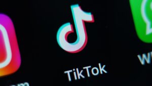 TikTok potrebbe essere vietato negli Stati Uniti dopo l’approvazione della legge da parte della Camera dei Rappresentanti