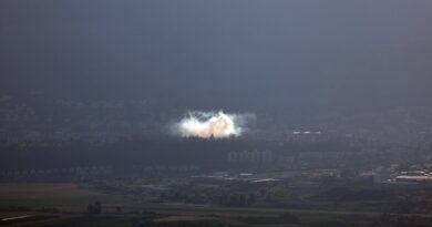 Decine di razzi da Hezbollah sulla Galilea nel nord di Israele