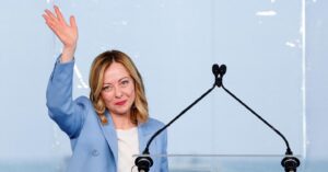 Meloni alla kermesse di FdI: “Questa Italia che cambia oggi può cambiare l’Europa”
