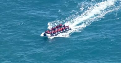 Gli arrivi di migranti da piccole imbarcazioni a fine aprile hanno raggiunto il livello più alto di sempre