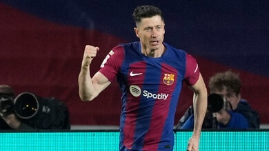 Tripletta Lewandowski, il Barcellona vince in rimonta contro il Valencia