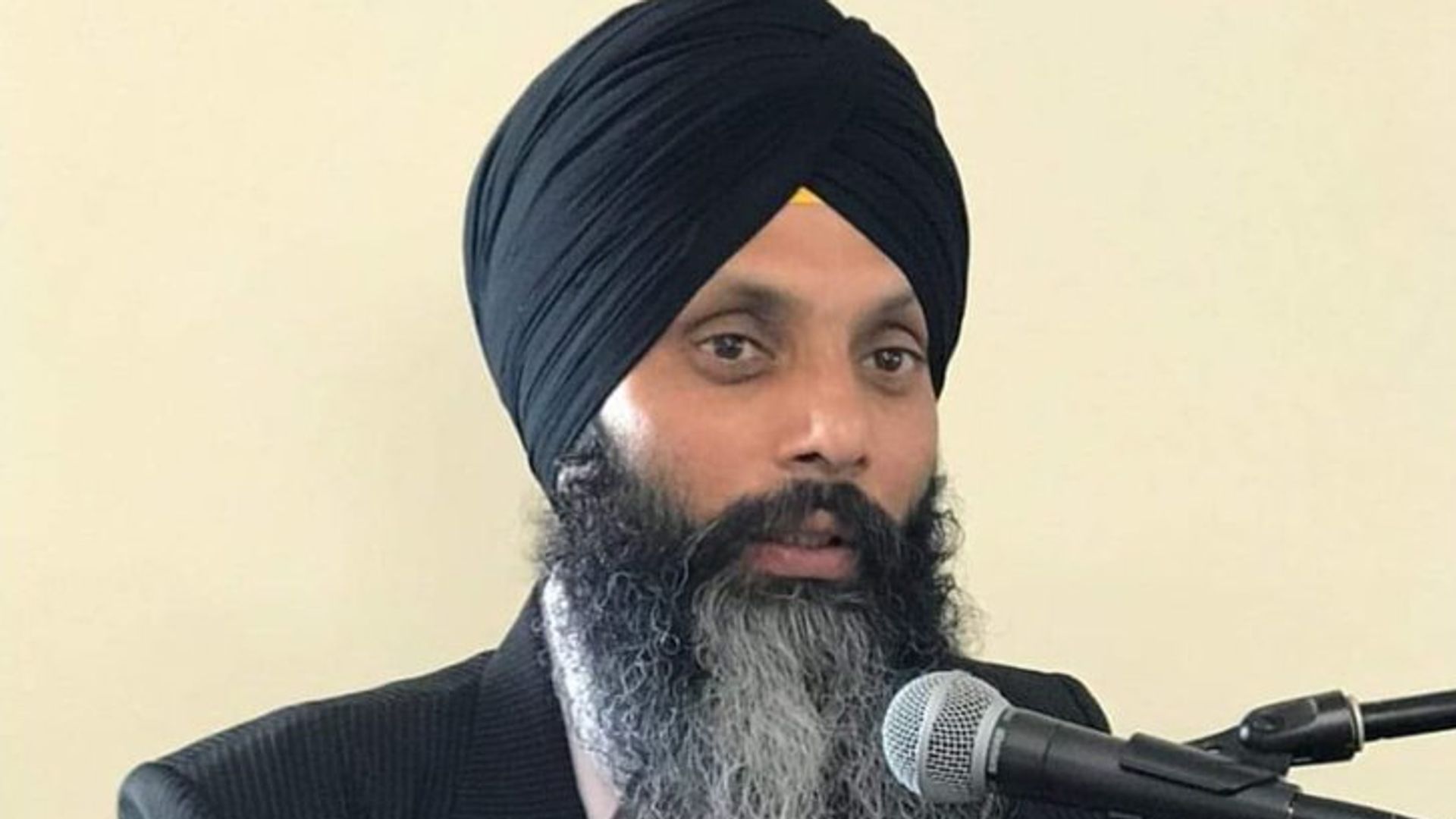 Tre incriminati per l’uccisione di un leader separatista sikh in Canada, in un incidente che ha scatenato un conflitto diplomatico