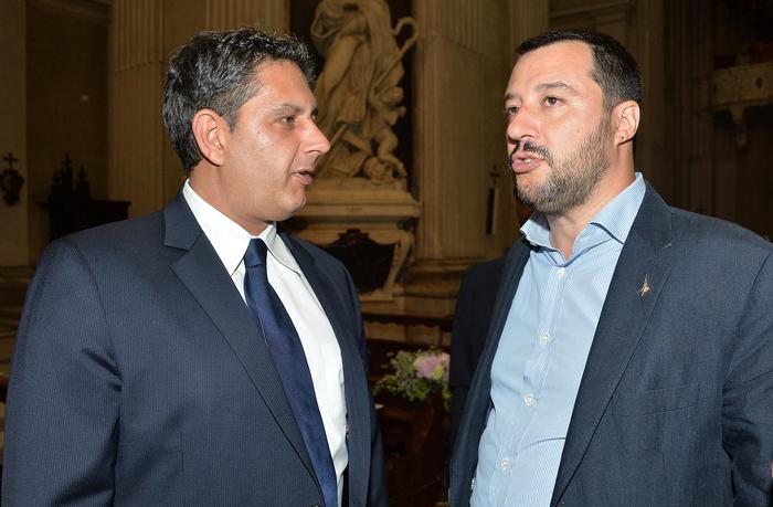 Salvini: “Toti? Per gli sbarchi anch’io rischio la galera”. Tajani: “Toti? Si è colpevoli solo al terzo grado di giudizio”