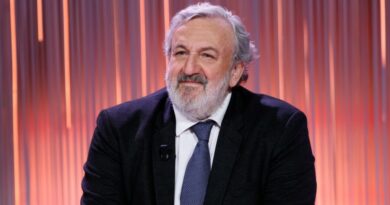 Puglia, la mozione di sfiducia (respinta) rafforza Emiliano: ora ha una maggioranza più ampia di quella che lo ha eletto