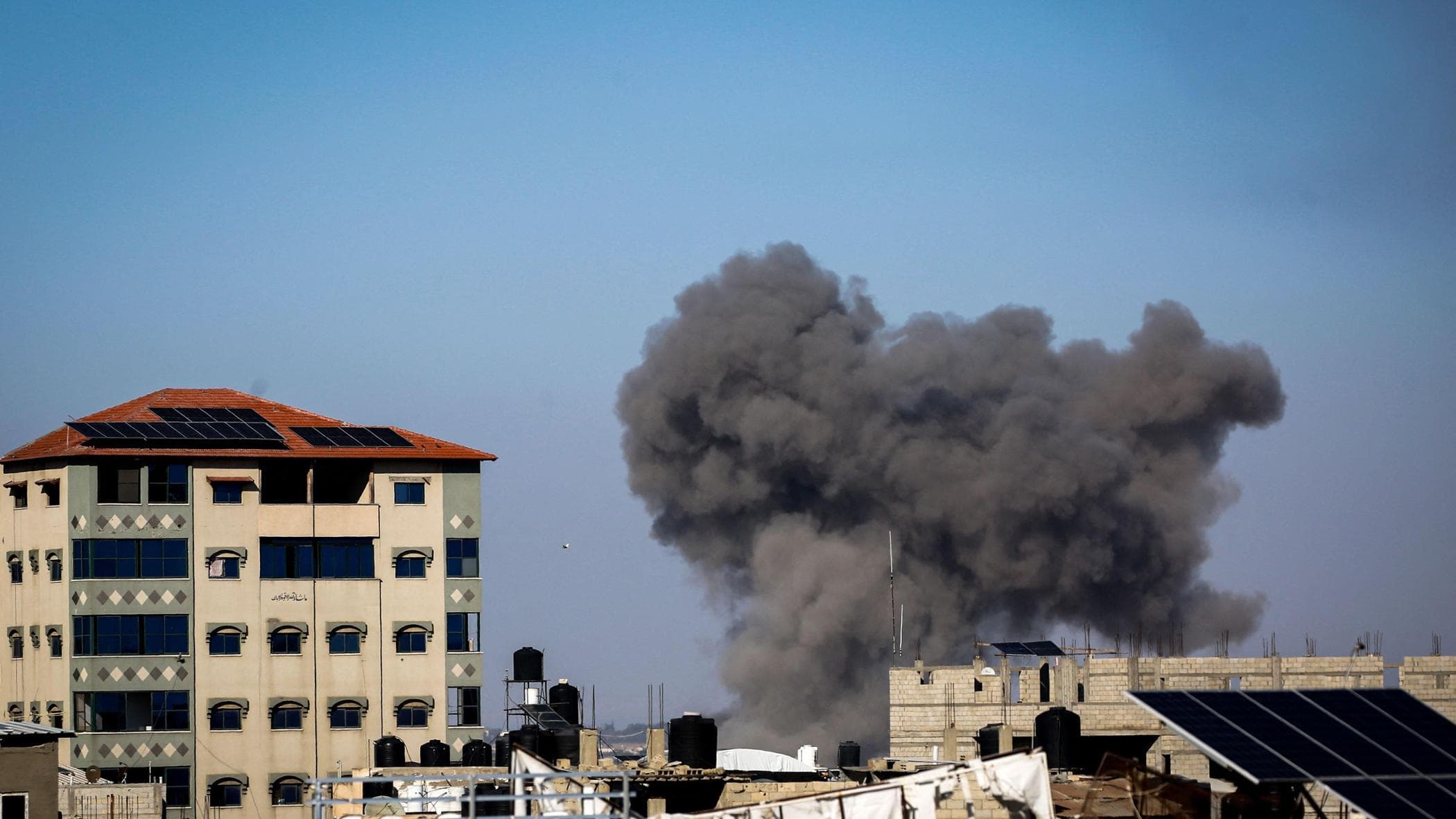 Guerra Israele – Hamas, le notizie di oggi. Hamas: “Colloqui finiti, Israele è tornato indietro”. Oms: “Carburante solo per tre giorni per gli ospedali di Gaza Sud”