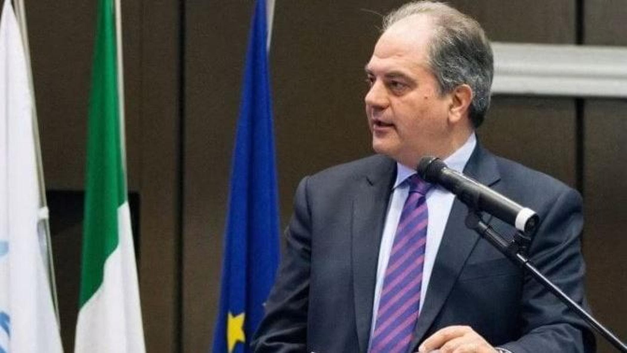 L’ex sottosegretario Giuseppe Castiglione dice addio ad Azione e passa con Forza Italia