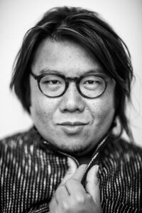 Con “Bugie e matrimoni”, Kevin Kwan torna a immergersi in un dramma ultraricco