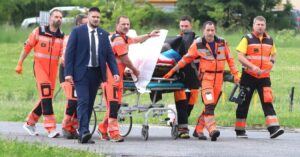 Spari contro il premier slovacco Robert Fico: “In coma farmacologico”. Arrestato un 71enne