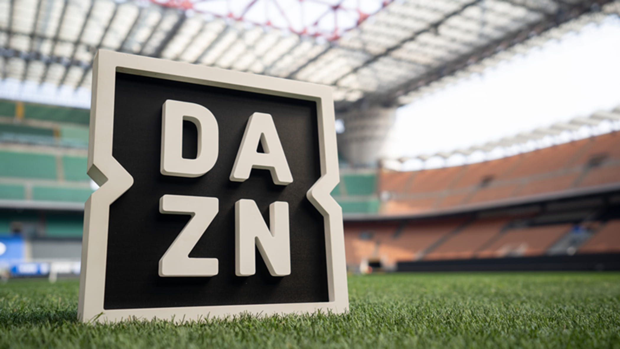 Dazn, nuovo aumento dei prezzi: ecco i rincari per gli abbonamenti