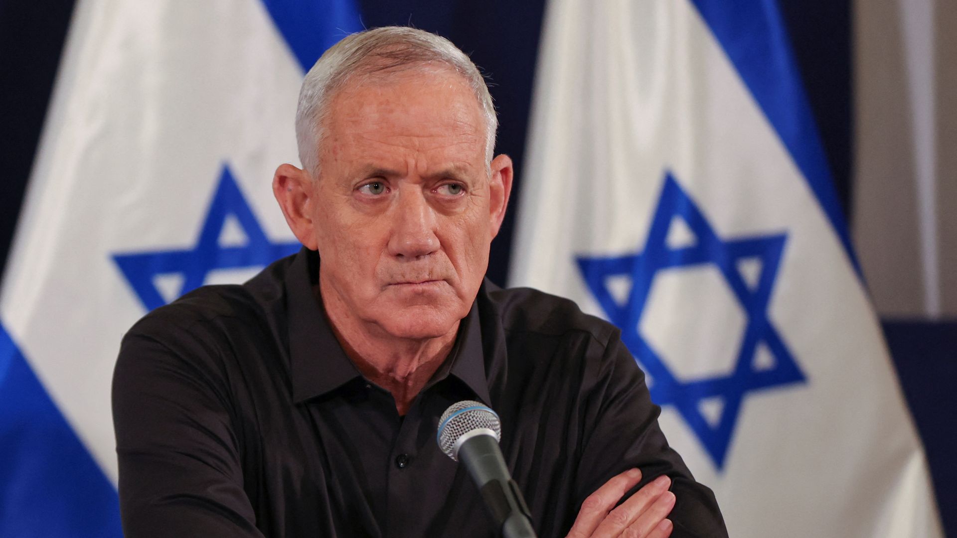 Un membro del gabinetto di guerra israeliano minaccia di dimettersi se Netanyahu non adotterà un nuovo piano per Gaza