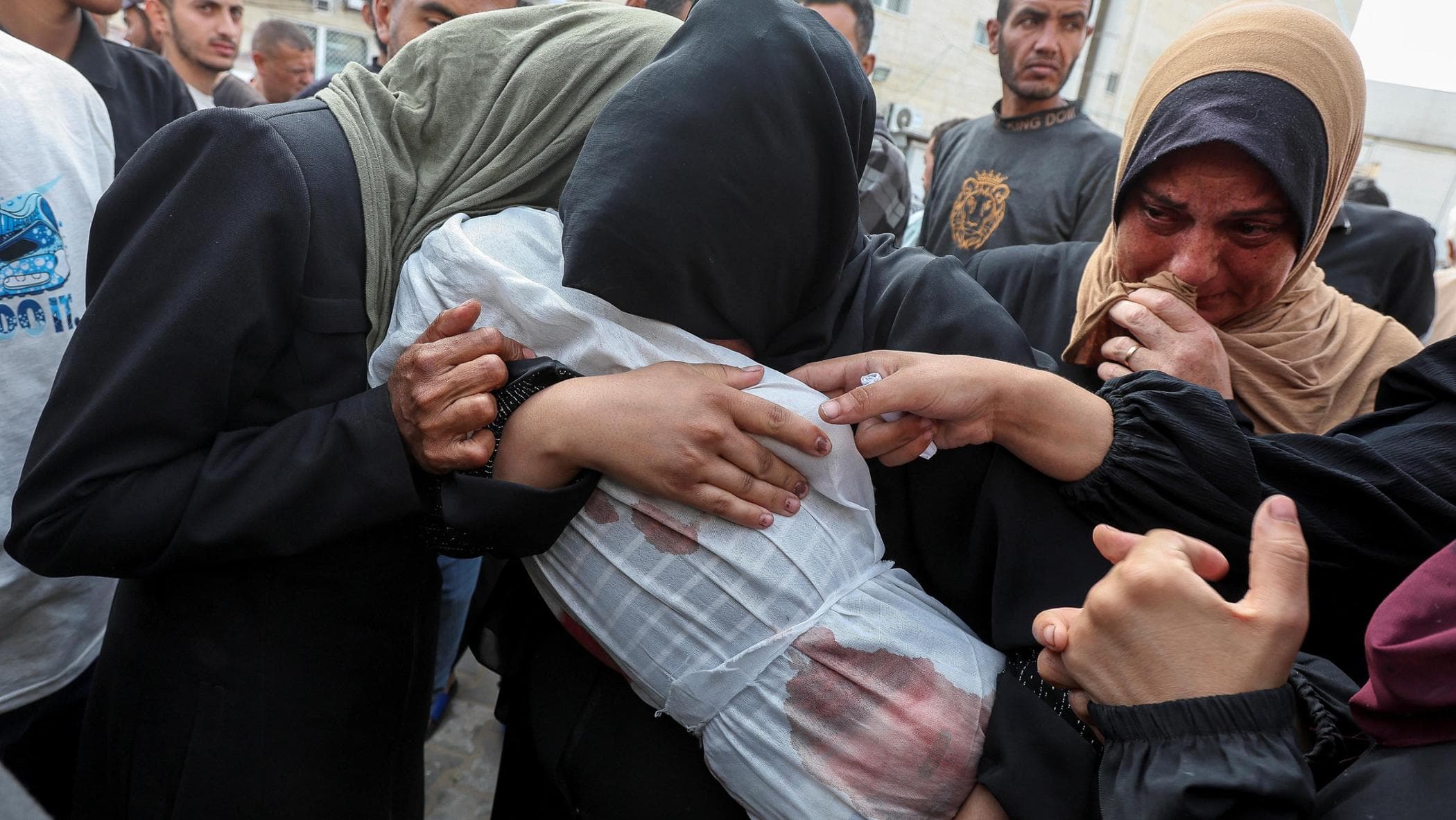 Guerra Israele – Hamas, le notizie di oggi. Ben Gvir: “Netanyahu caccia Gantz dal gabinetto di guerra”. Raid israeliano nel campo profughi di Nusserait: 31 morti