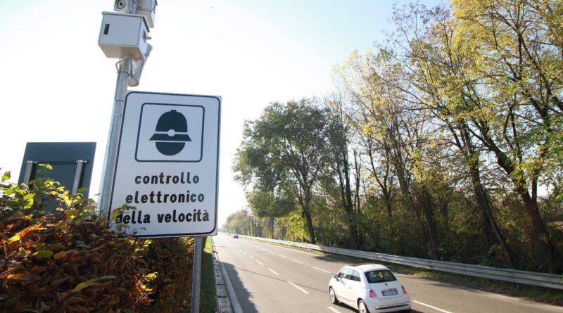 Gli incassi delle multe stradali salgono del 7% nel 2023. A Firenze i maggiori introiti con gli autovelox
