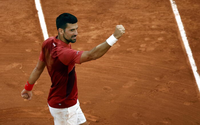 Roland Garros: Italia sorride, Djokovic show va ai quarti