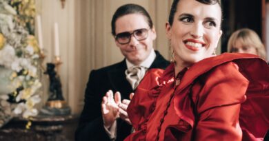 L’amore condiviso per il rossetto rosso ha convinto Jeanne Damas che era giusto interpretare Paloma Picasso