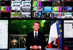 Macron: ‘Ora tocca ai francesi’. Le Pen candida Bardella