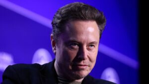 Gli azionisti di Tesla approvano il pacchetto retributivo da 56 miliardi di dollari di Elon Musk