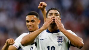 Bellingham aiuta l’Inghilterra a battere la Serbia per 1-0 nell’esordio nervoso agli Europei