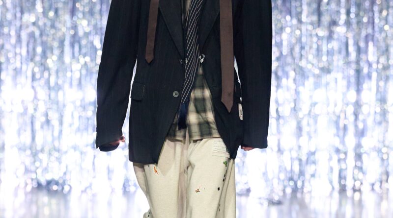 Maison Mihara Yasuhiro Primavera 2025 Uomo