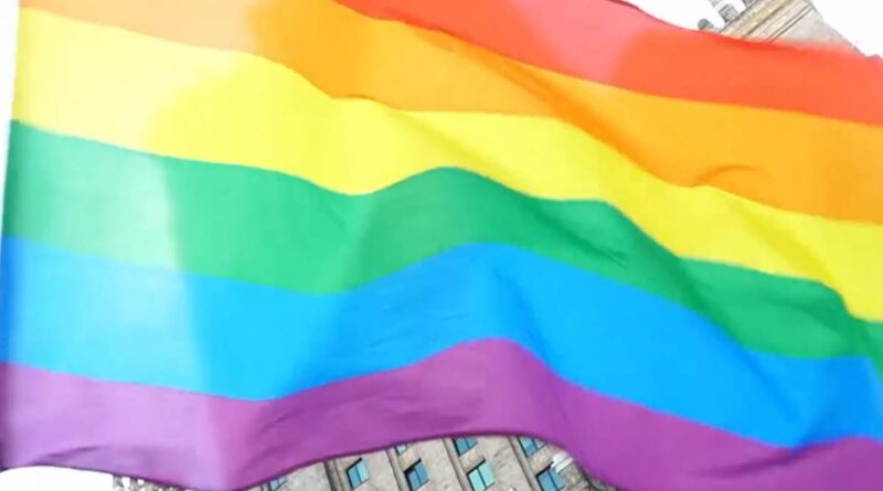 Sala s’inchina al queer. Anche sulla tessera Atm arriva l’identità “alias”