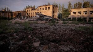 Guerra Ucraina – Russia, le notizie di oggi. Mosca: “Al fronte 10mila immigrati ucraini recentemente naturalizzati”. Zelensky a Bruxelles: “Presto il secondo vertice di pace”
