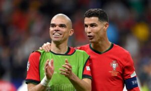 Diogo Costa eroe, para tre rigori e salva Cristiano Ronaldo: 3-0 alla Slovenia, Portogallo-Francia ai quarti