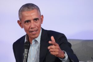 Barack Obama, come il resto della nazione, è preoccupato per novembre