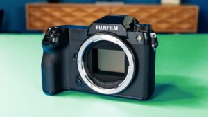 Recensione Fujifilm GFX100S II: la fotocamera a 102 MP stavolta è conveniente sin da subito