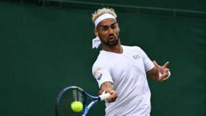 Wimbledon in diretta, Fognini e Bautista Agut al quinto set, Musetti in campo. Stasera tocca a Djokovic